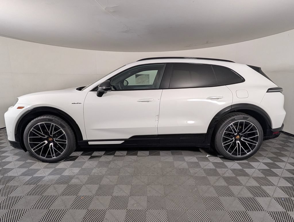 New 2026 Porsche Cayenne Electric AWD/4WD image 2