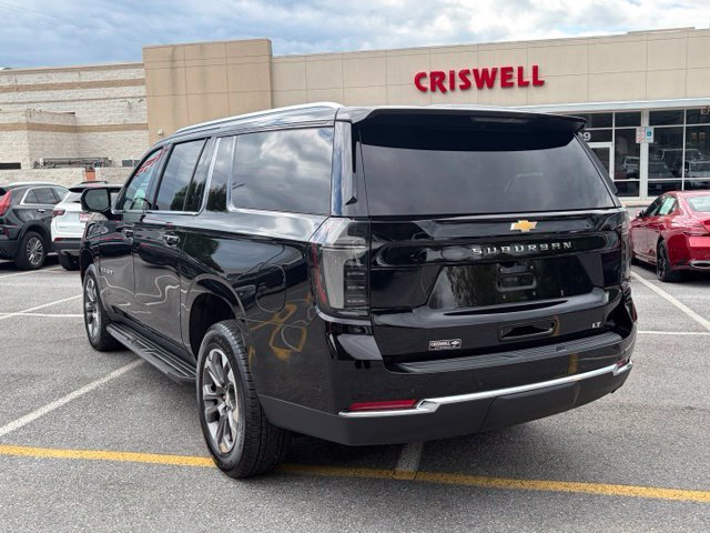 Used 2025 Chevrolet Suburban LT w/ Comfort Package AWD/4WD image 5