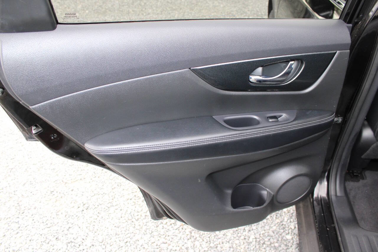 Used 2014 Nissan Rogue SL w/ SL Premium Package AWD/4WD image 25