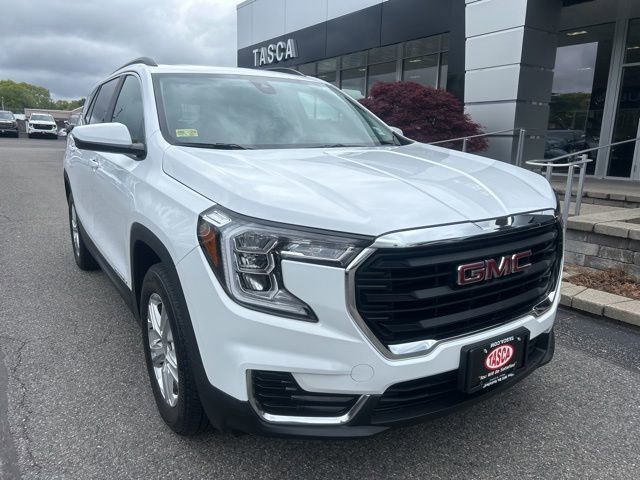 Used 2023 GMC Terrain SLE w/ Driver Convenience Package