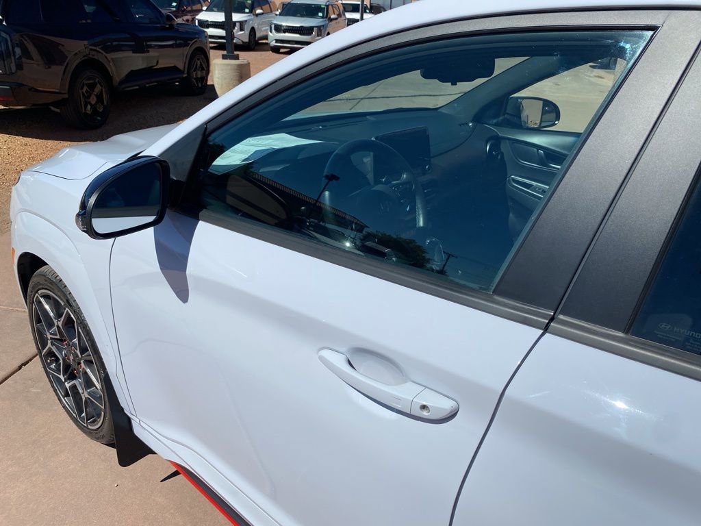 Used 2022 Hyundai Kona N image 17