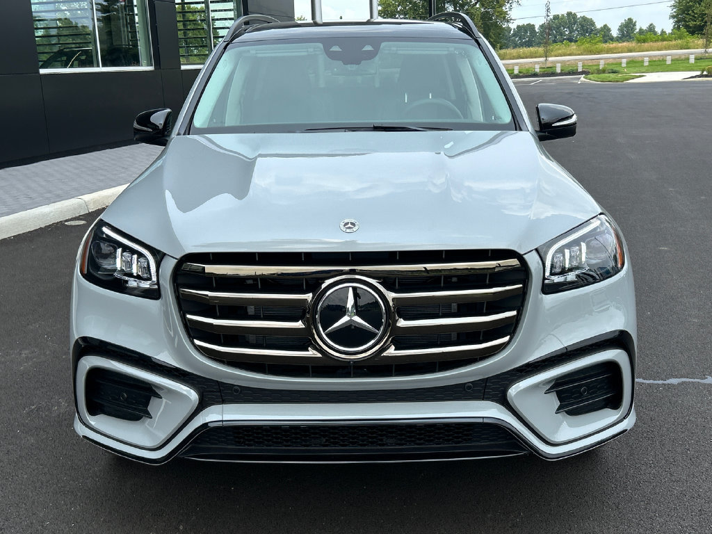 New 2026 Mercedes-Benz GLS 450 4MATIC image 3