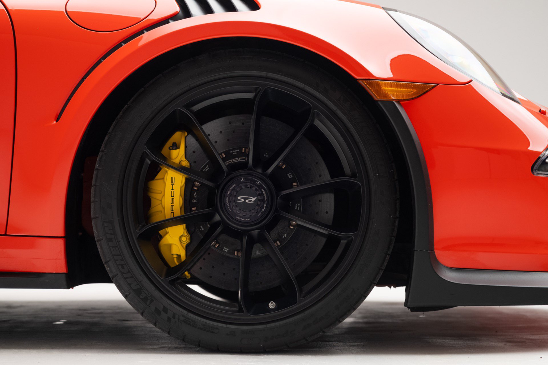Used 2016 Porsche 911 GT3 RS RWD image 13