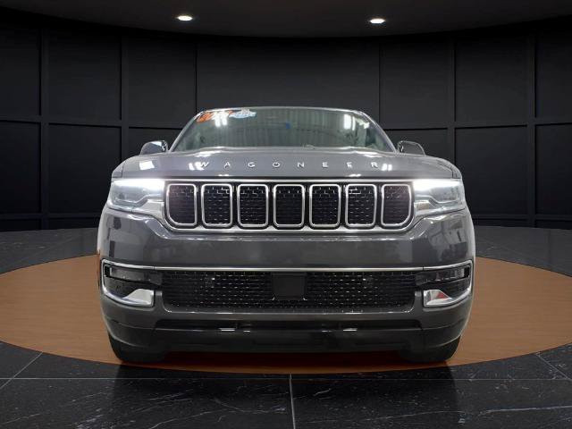 Used 2023 Jeep Wagoneer 4WD w/ Premium Group I image 2