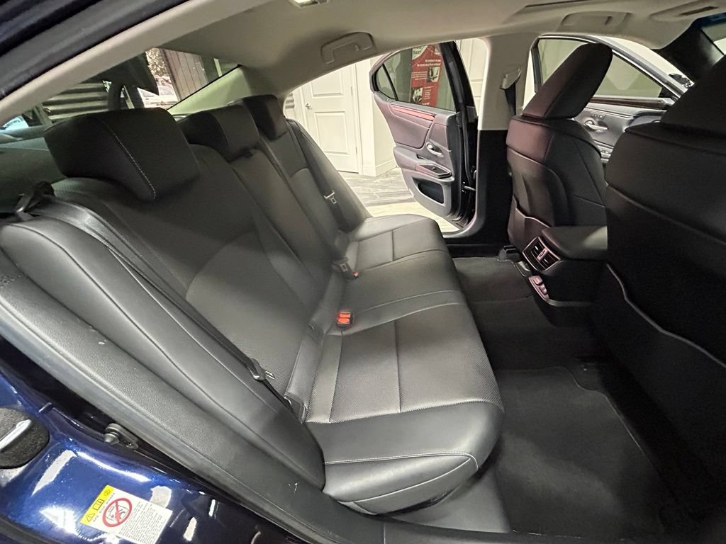 Used 2019 Lexus ES 300h w/ Premium Package FWD image 44
