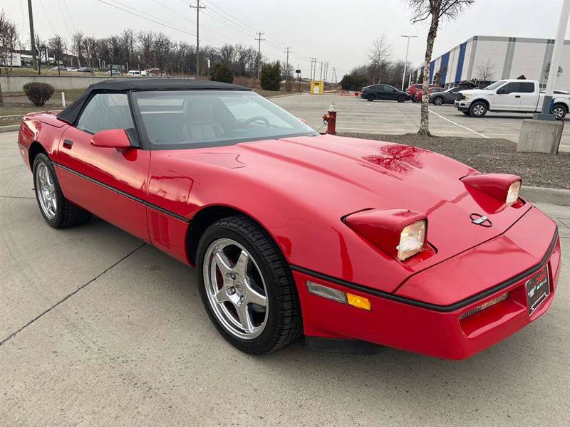Used 1990 Chevrolet Corvette Convertible RWD image 18