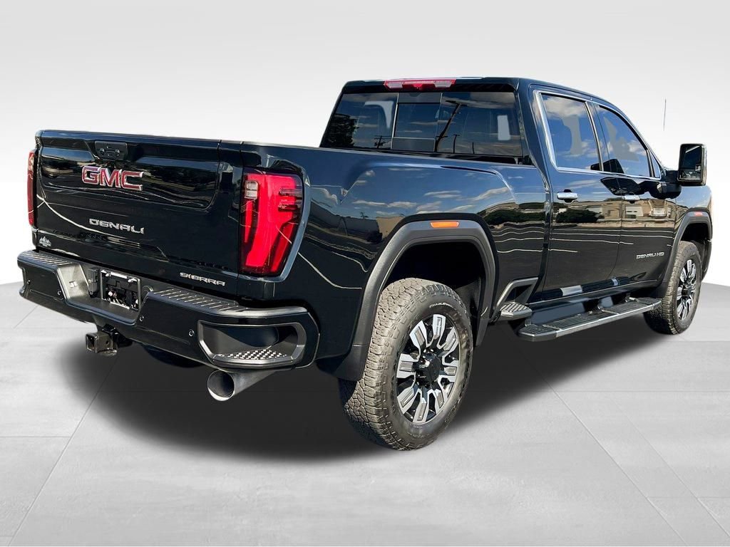 Used 2024 GMC Sierra 2500 Denali image 8