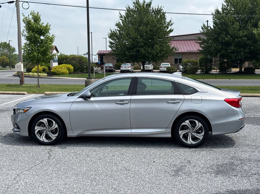 Used 2020 Honda Accord EX image 5