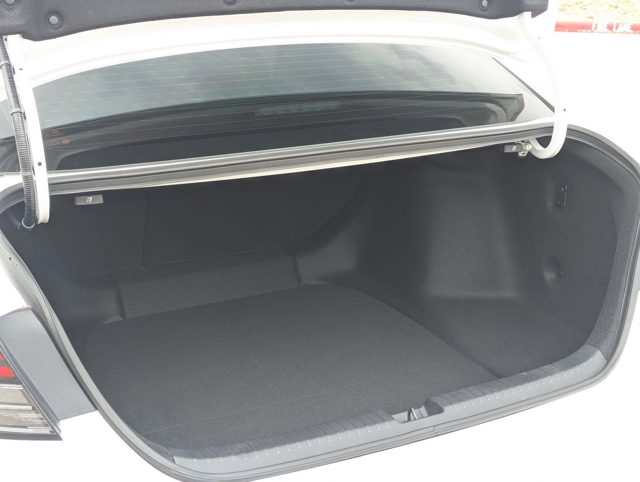 Used 2025 Honda Accord SE image 24