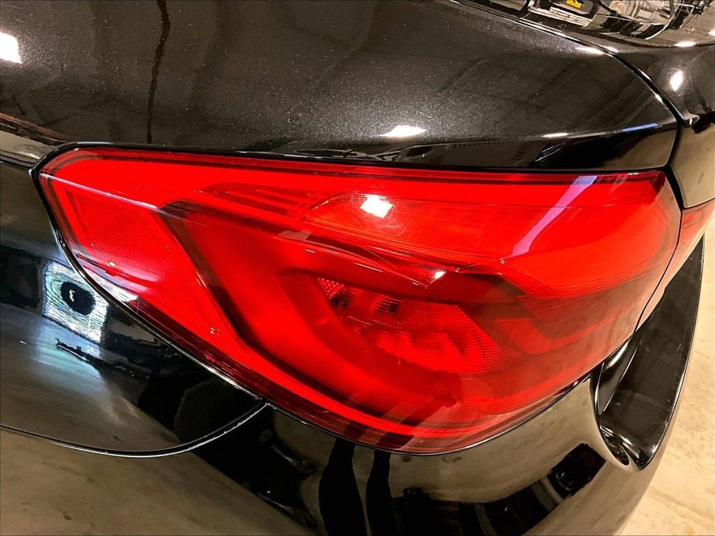 Used 2019 BMW 530i xDrive w/ Convenience Package AWD/4WD image 34