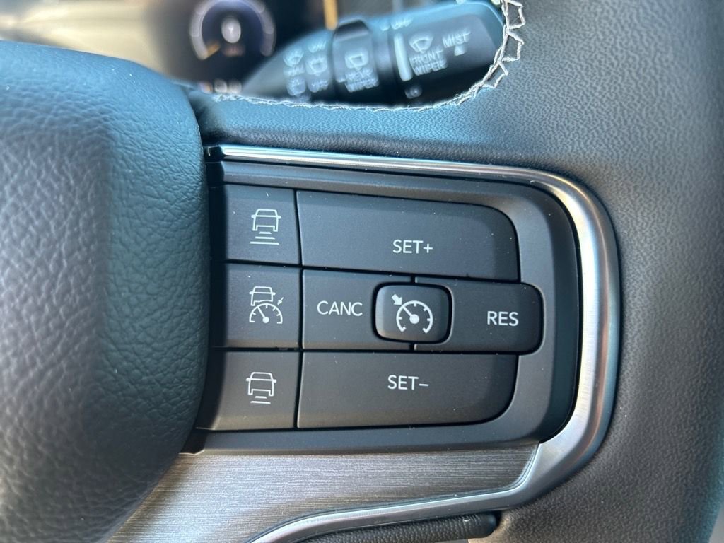 New 2024 Jeep Wagoneer L Series II image 21