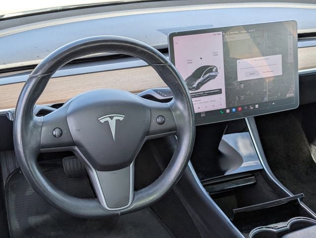 Used 2019 Tesla Model 3 RWD image 10
