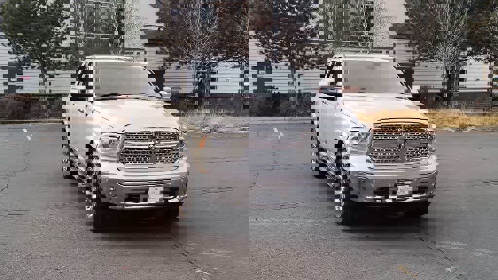 Used 2015 RAM 1500 Laramie image 3