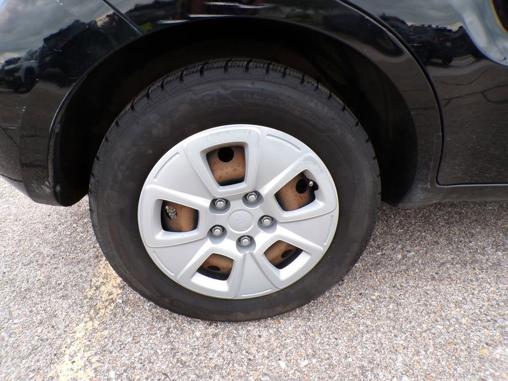 Used 2013 Kia Soul FWD image 19