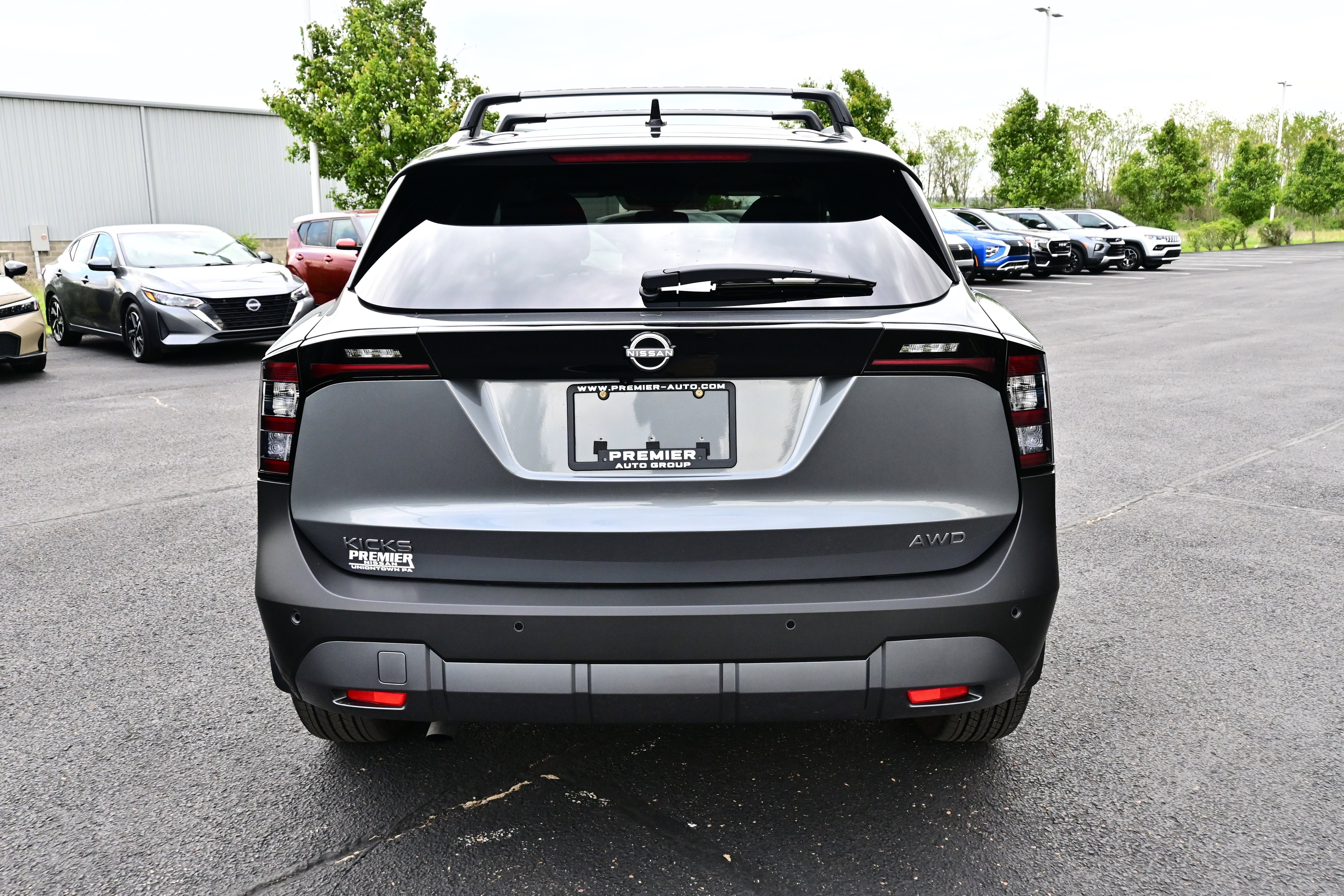 Certified 2026 Nissan Kicks SV w/ SV Premium Package AWD/4WD image 7