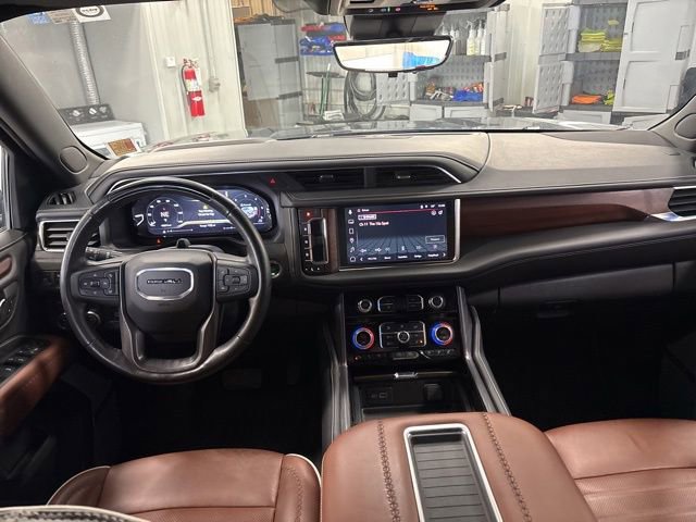 Used 2023 GMC Yukon XL Denali Ultimate image 25