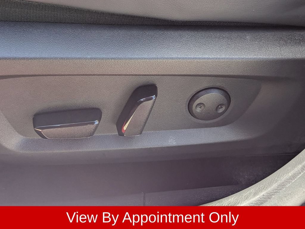 Used 2025 Mitsubishi Outlander SE FWD image 14
