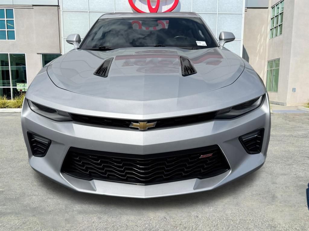 Used 2016 Chevrolet Camaro SS RWD image 3