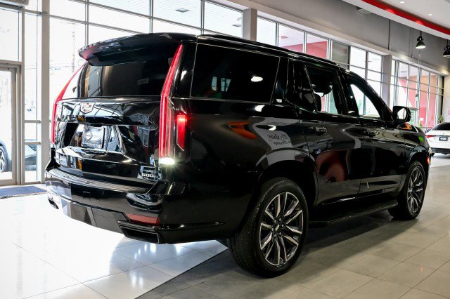Used 2023 Cadillac Escalade Sport image 5