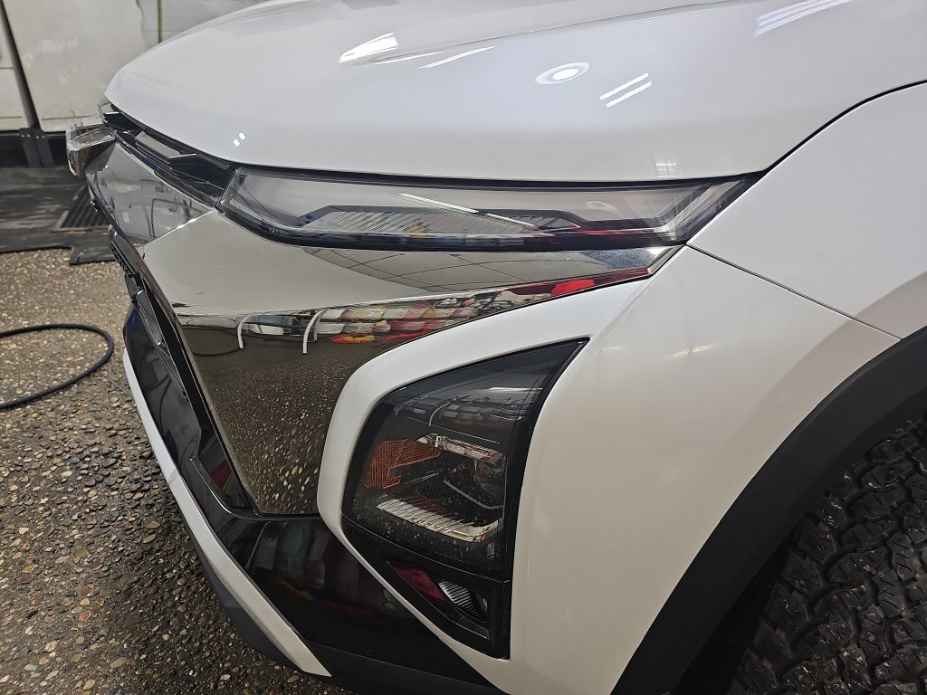 Certified 2025 Chevrolet Equinox ACTIV w/ Safety and Technology Package AWD/4WD image 37