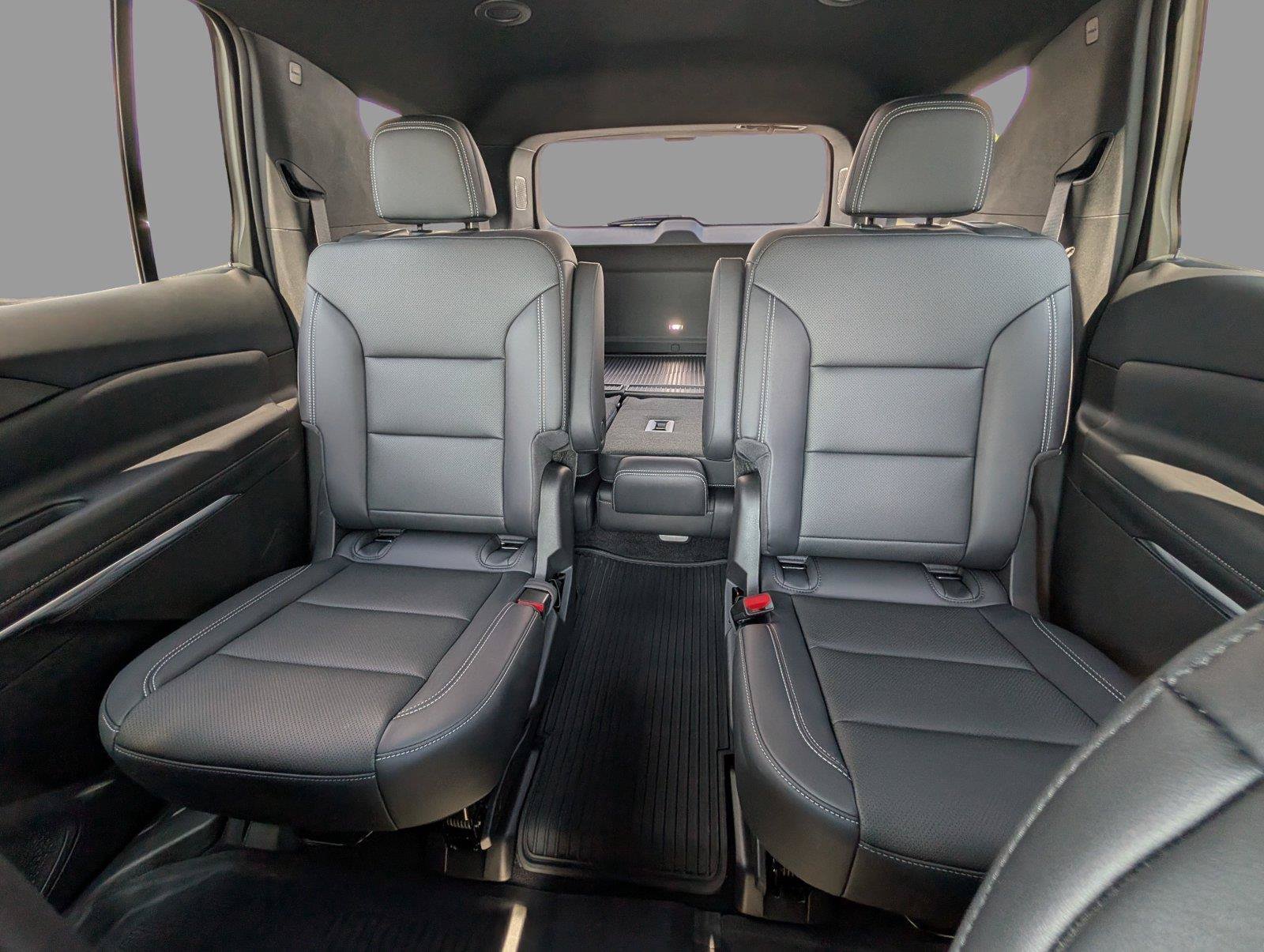 New 2026 Chevrolet Traverse LT w/ Driver Confidence Package FWD image 13