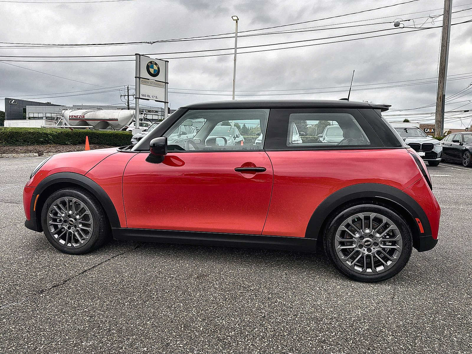 Used 2025 MINI Cooper S FWD image 11