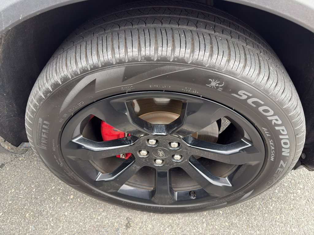 Used 2020 Ford Explorer ST w/ ST Street Pack image 9