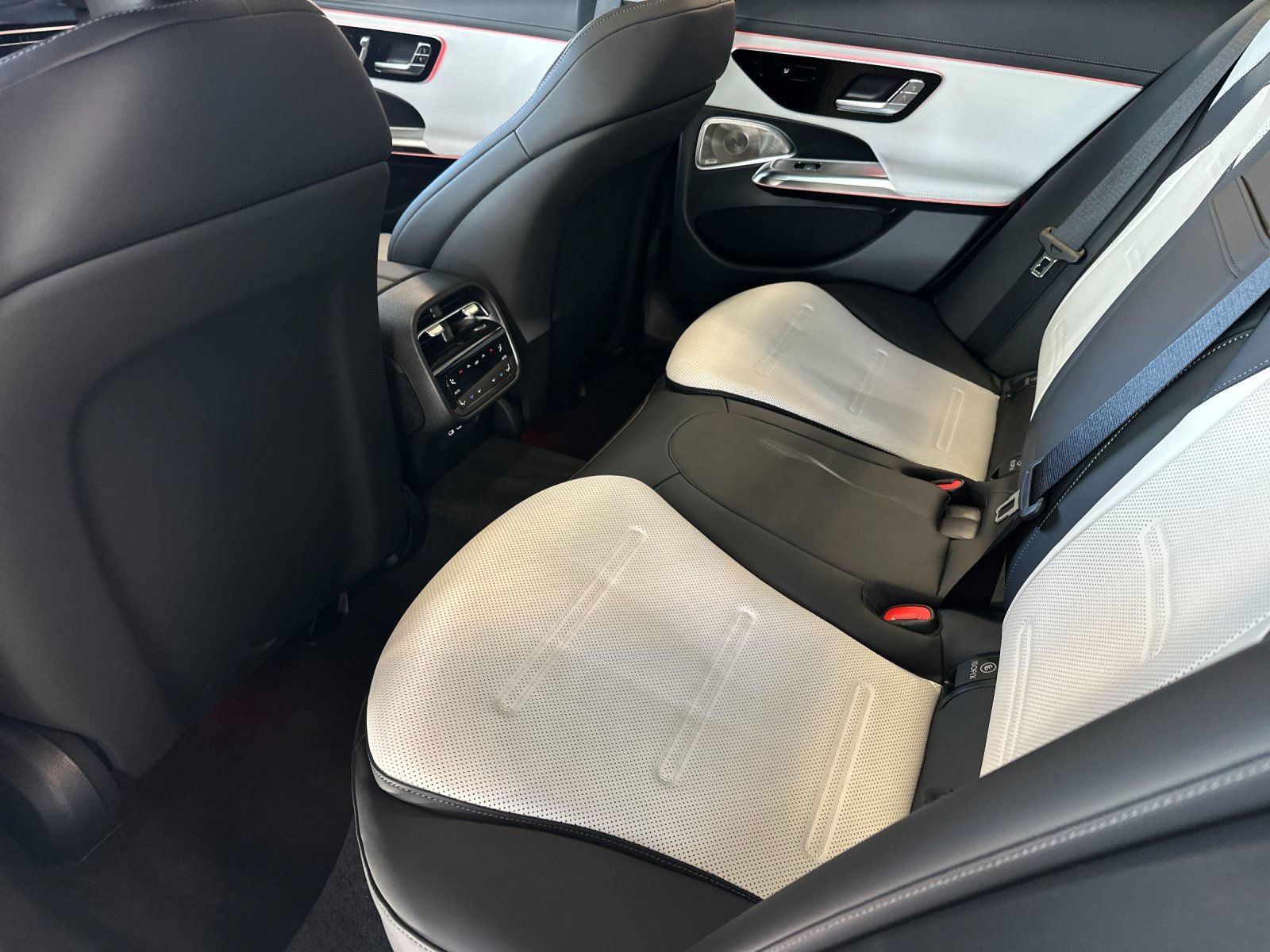 New 2027 Mercedes-Benz E 53 AMG e 4MATIC Sedan image 12