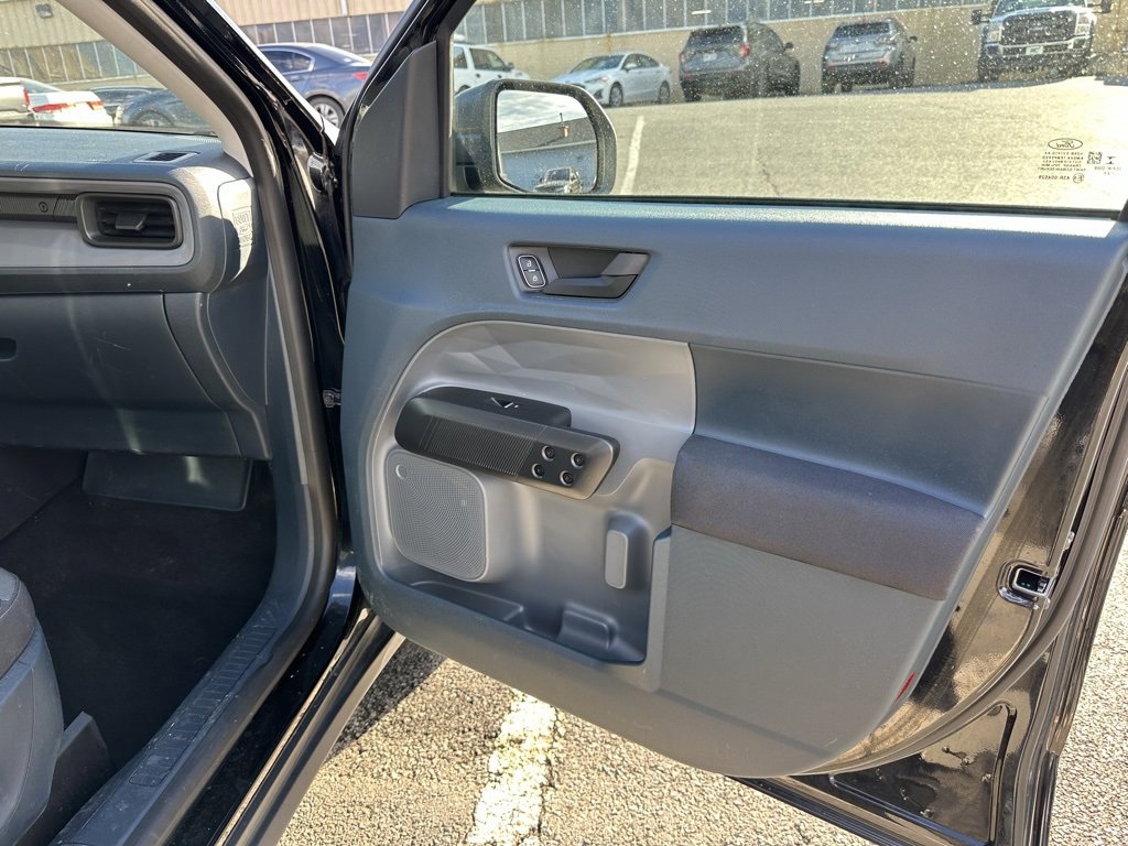 Used 2022 Ford Maverick XL image 16