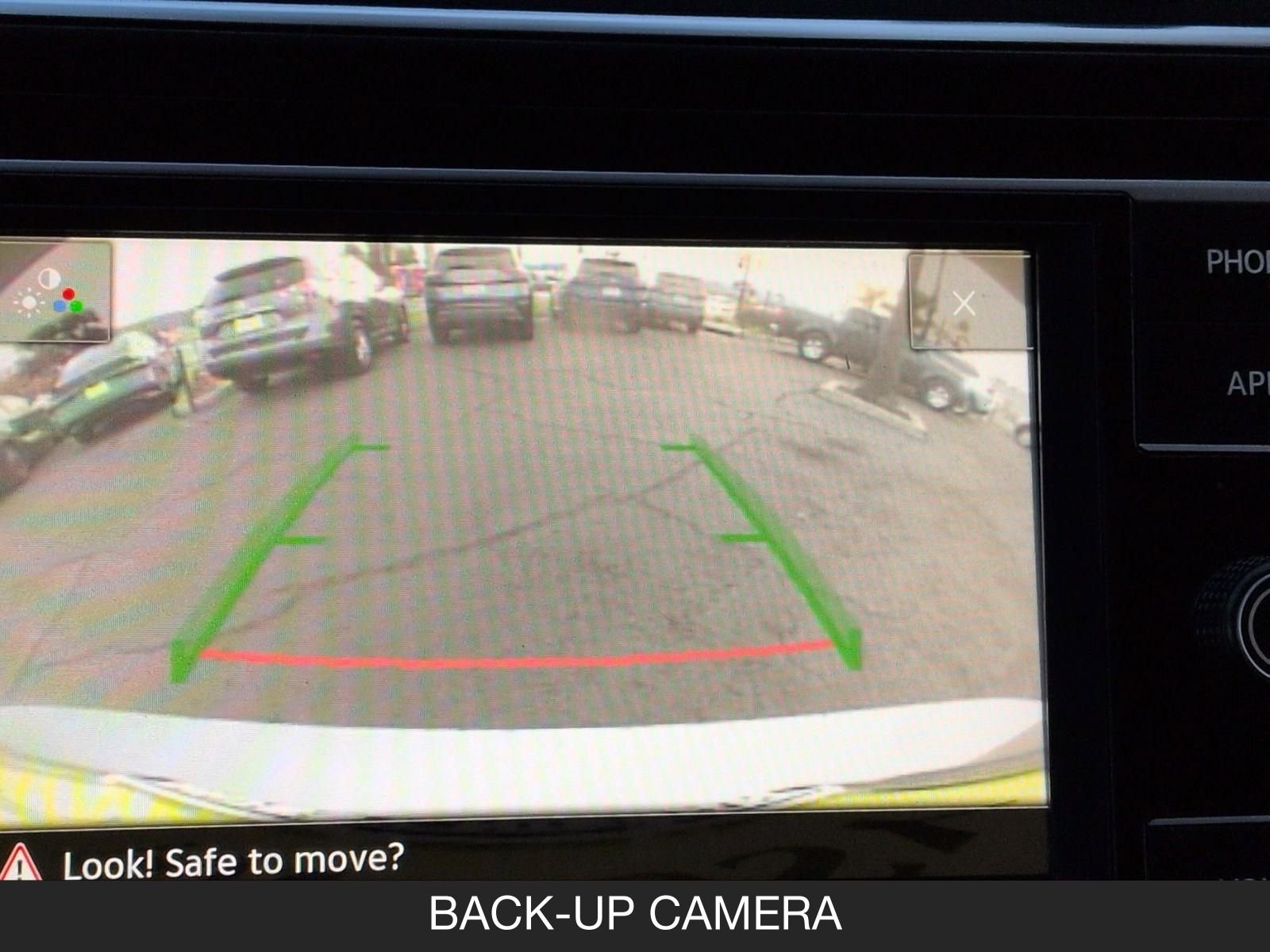 Used 2022 Volkswagen Tiguan S image 21