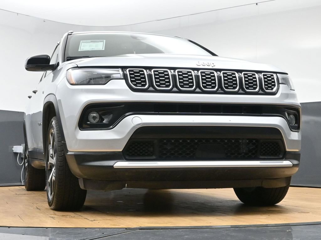 Used 2026 Jeep Compass Limited image 7
