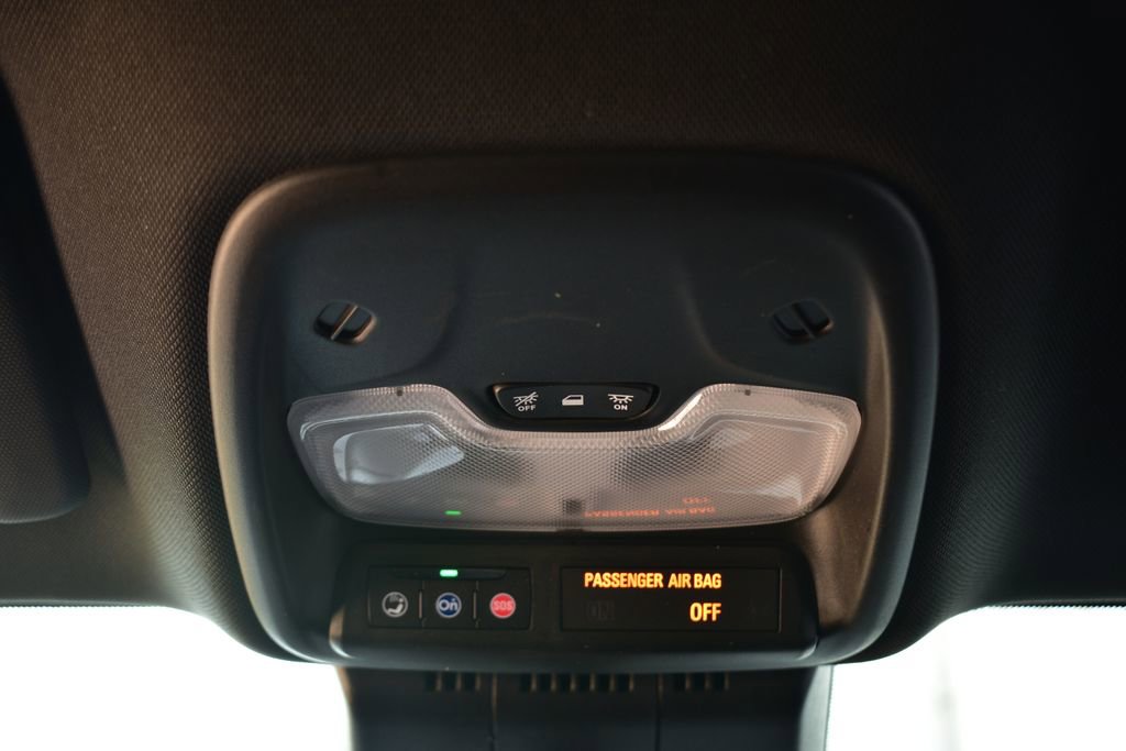 Used 2023 Chevrolet Colorado W/T RWD image 34