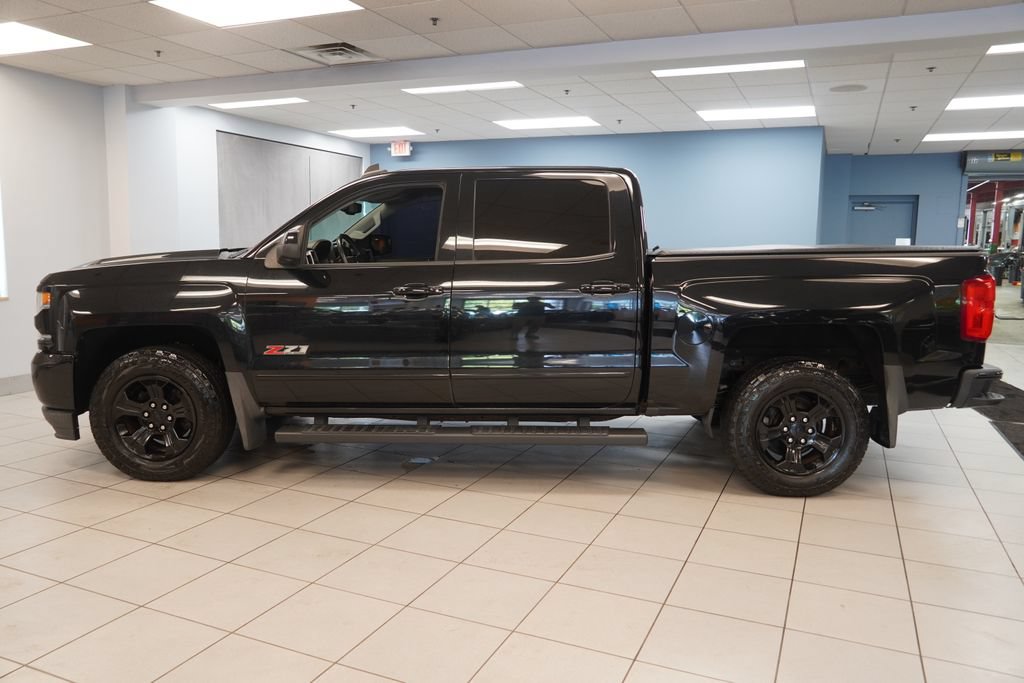Used 2017 Chevrolet Silverado 1500 LTZ Z71 w/ Midnight Edition AWD/4WD image 2