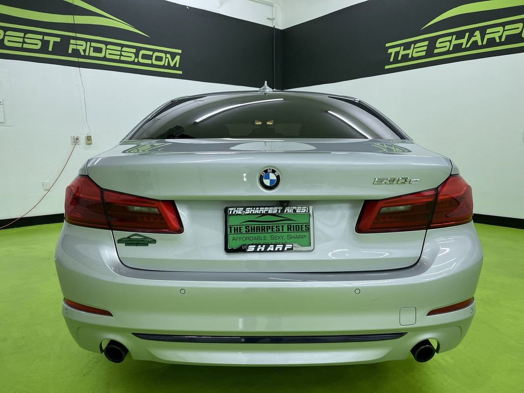 Used 2019 BMW 530e xDrive w/ Convenience Package image 8