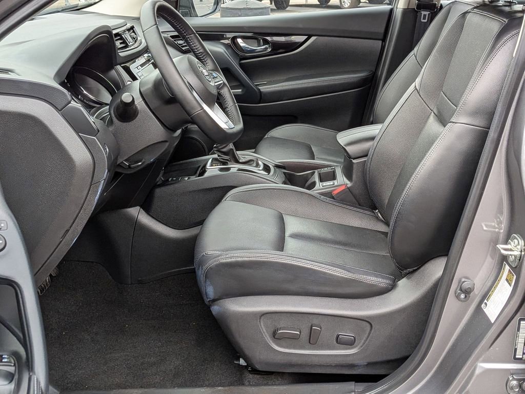 Used 2022 Nissan Rogue Sport SL image 11