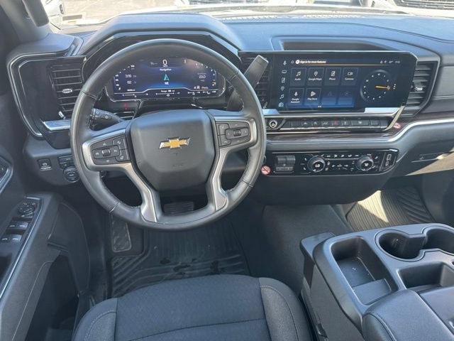 Used 2025 Chevrolet Silverado 1500 LT AWD/4WD image 9