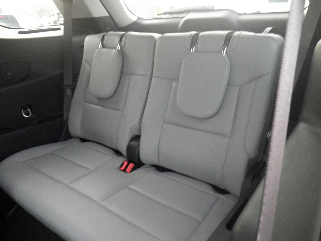 Certified 2025 Ford Explorer Active w/ Active Comfort Package image 22