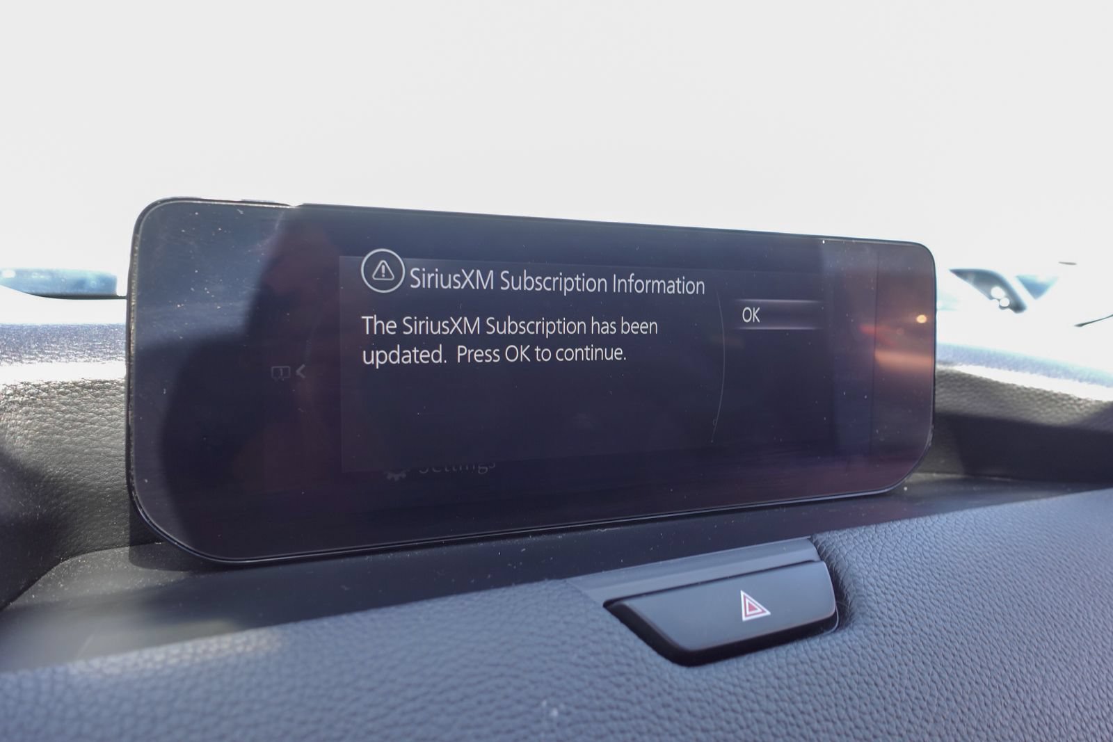Certified 2024 MAZDA CX-90 Plug-In Hybrid w/ Premium Pkg AWD/4WD image 21
