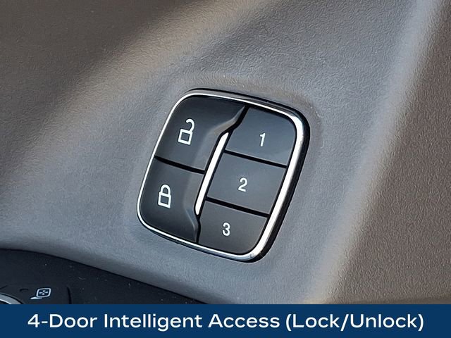 Used 2021 Ford Expedition XLT image 16