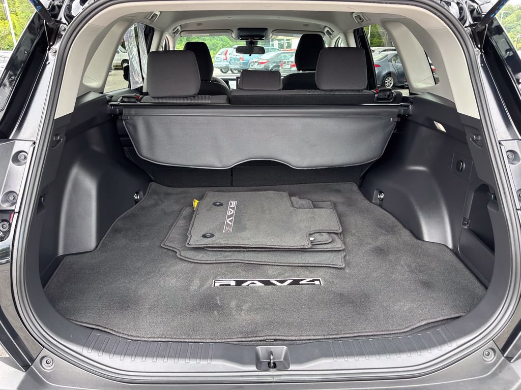 Certified 2026 Toyota RAV4 LE AWD/4WD image 46