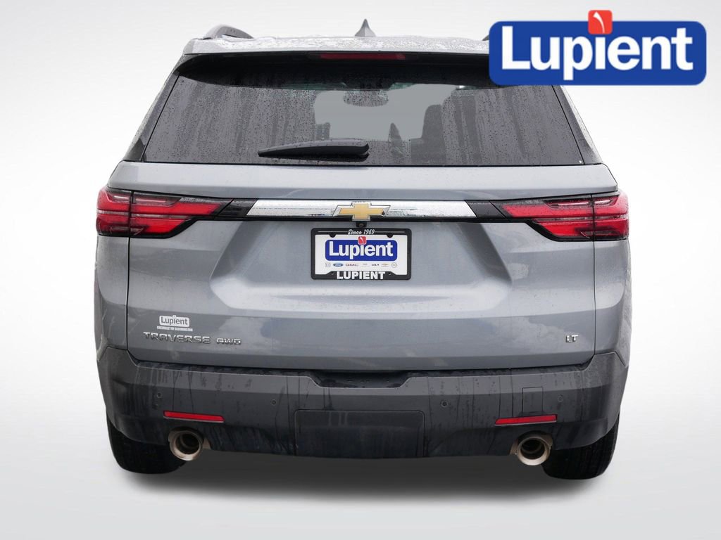 Used 2023 Chevrolet Traverse LT image 4