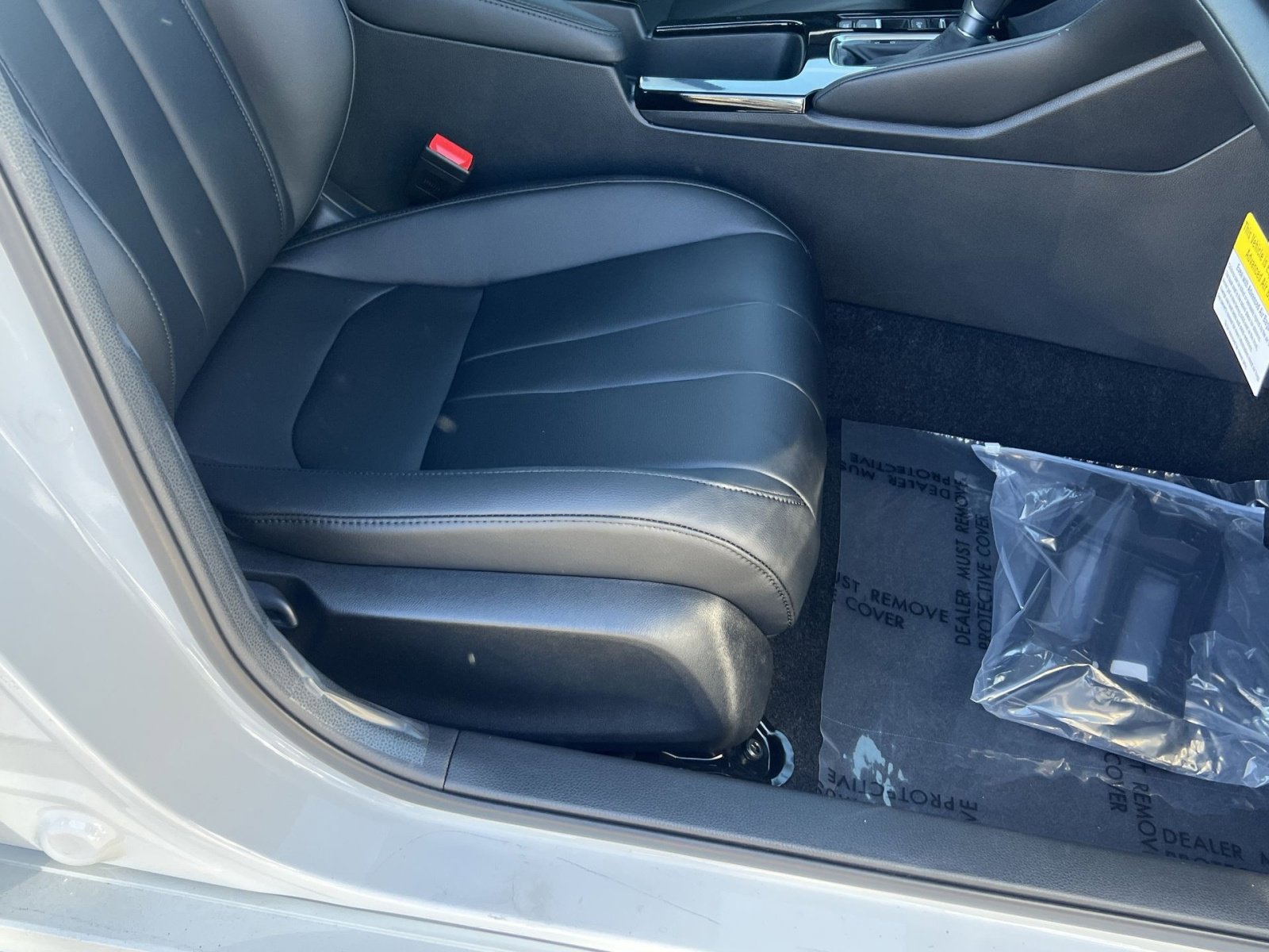 New 2025 Acura Integra image 27