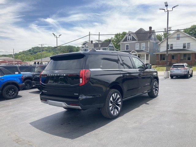 New 2026 Ford Expedition Max Platinum w/ Driver's Package AWD/4WD image 13