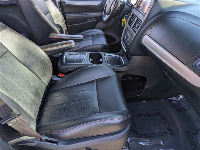 Used 2020 Dodge Grand Caravan GT image 19