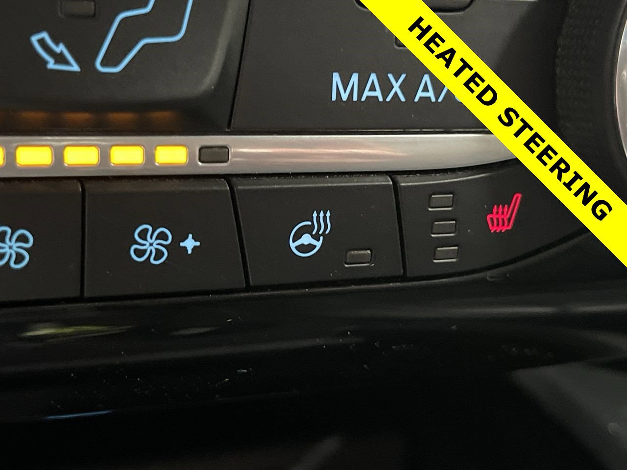 Used 2022 Ford Escape SEL image 30