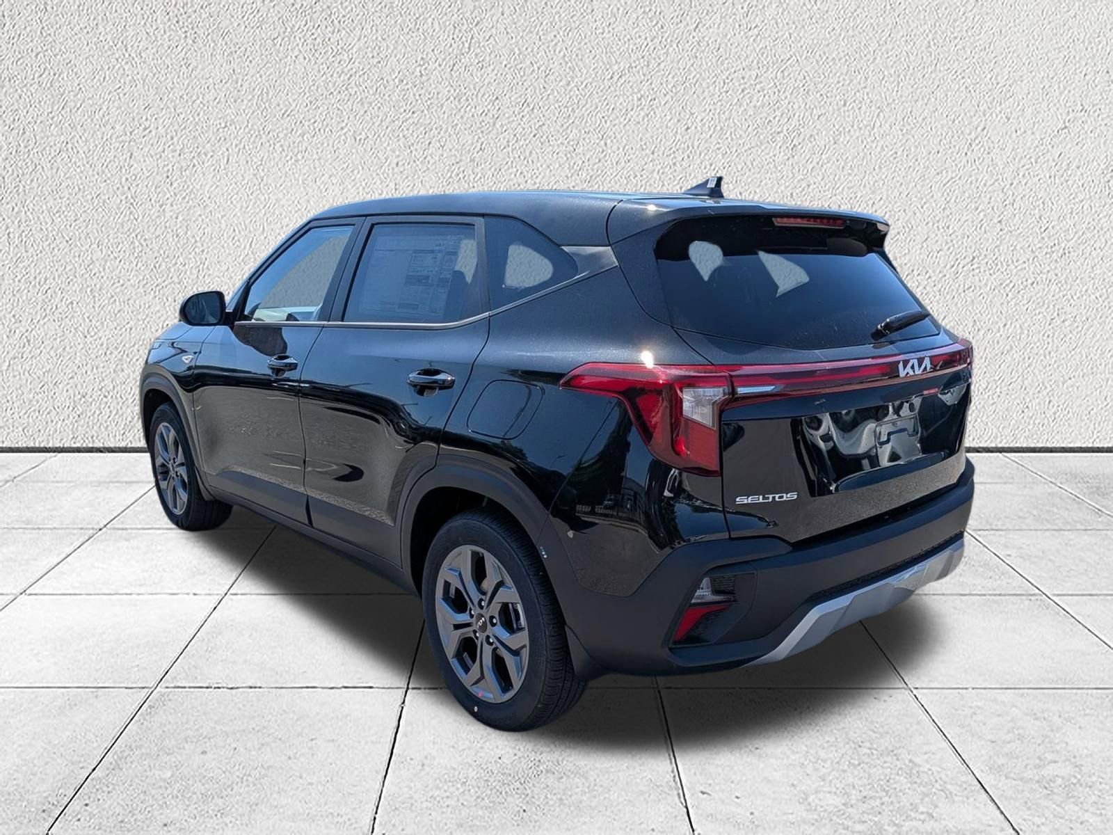 New 2026 Kia Seltos LX FWD image 5