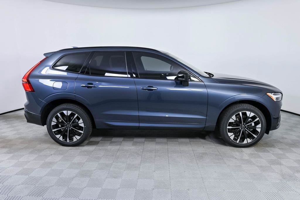New 2026 Volvo XC60 B5 Plus w/ Protection Package Premier AWD/4WD image 26