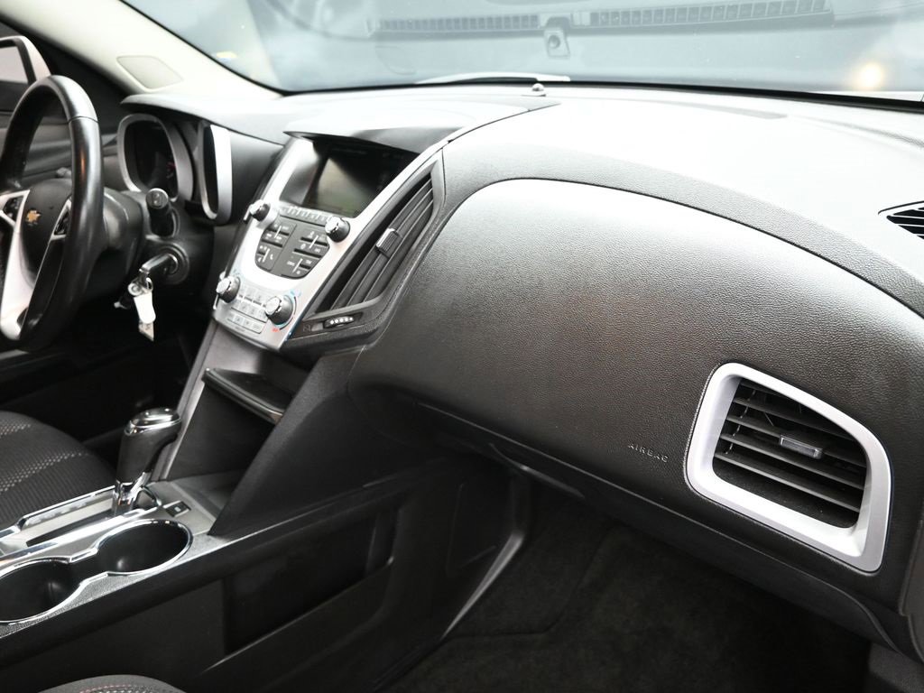 Used 2017 Chevrolet Equinox LT w/ Convenience Package image 24