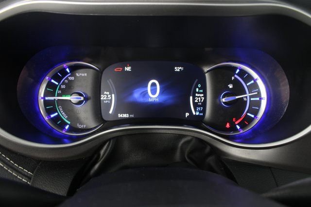 Used 2024 Chrysler Pacifica Select image 11