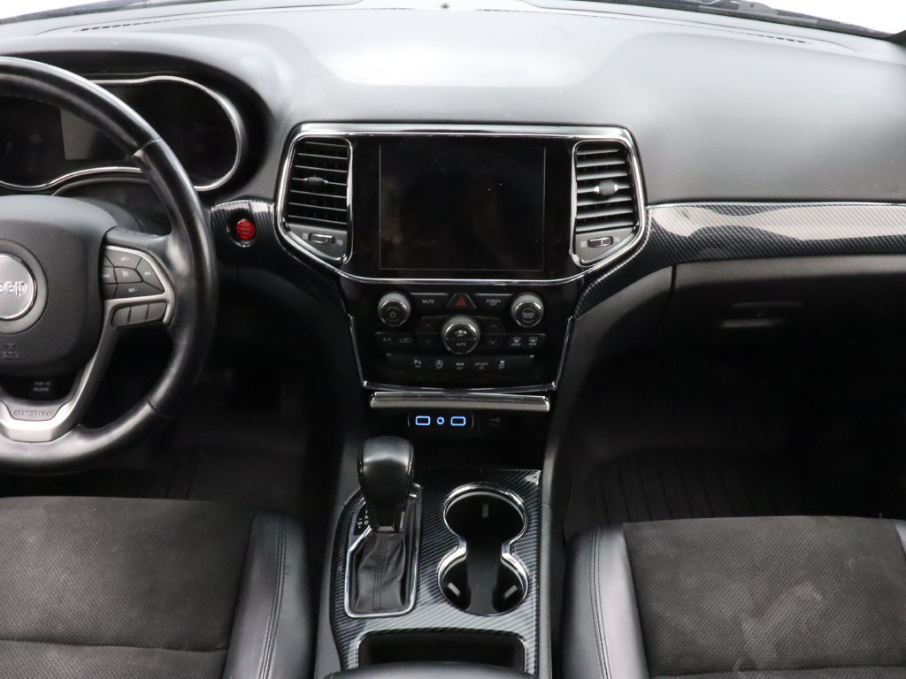 Used 2020 Jeep Grand Cherokee Altitude RWD image 18